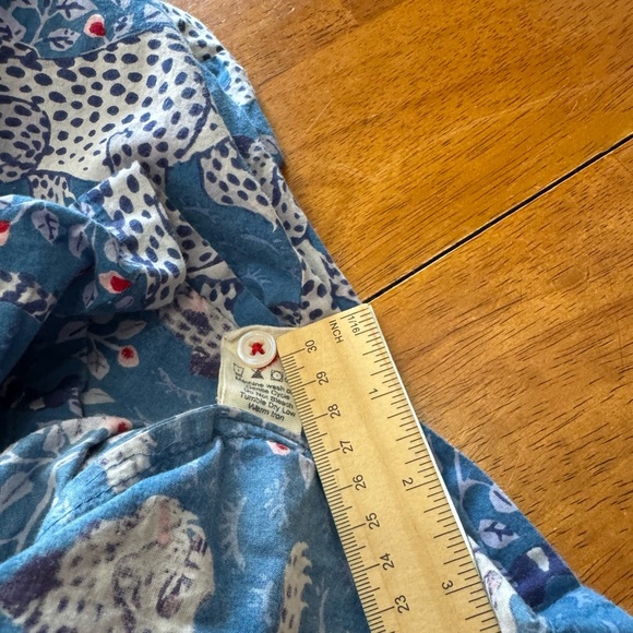 Printfresh Snow Leopard Short Sleeve Pajama Set Size Large (top and shorts) - Picture 8 of 11